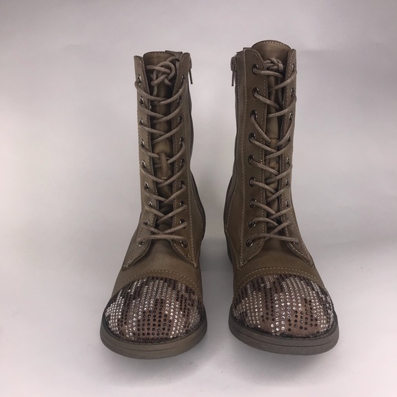 Guess Women’s Leather Boots Size 7.5 - Picture 2 of 8